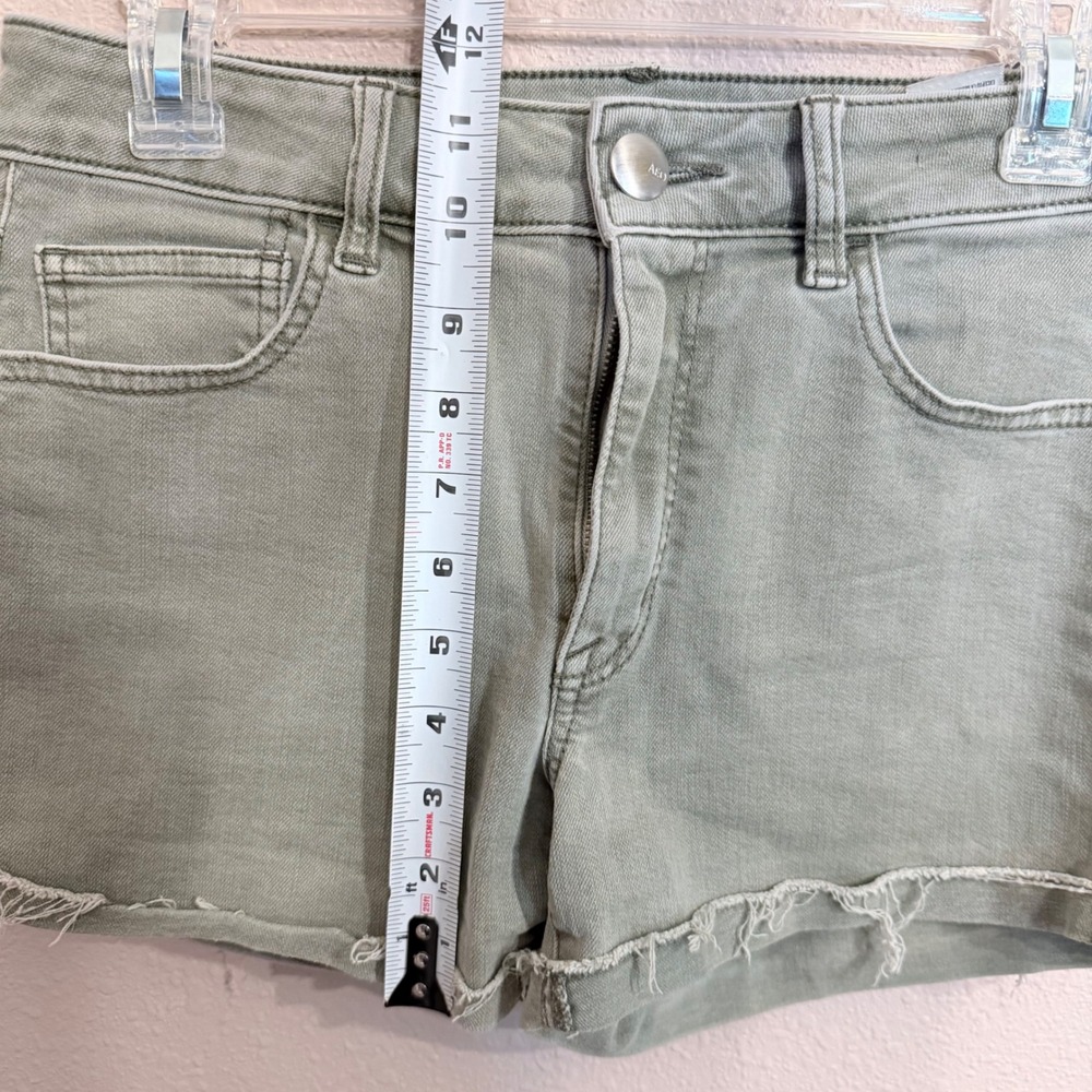 American Eagle Hi-Rise Shortie Olive Green Raw Hem Denim Shorts Womens 6 - Picture 8 of 8